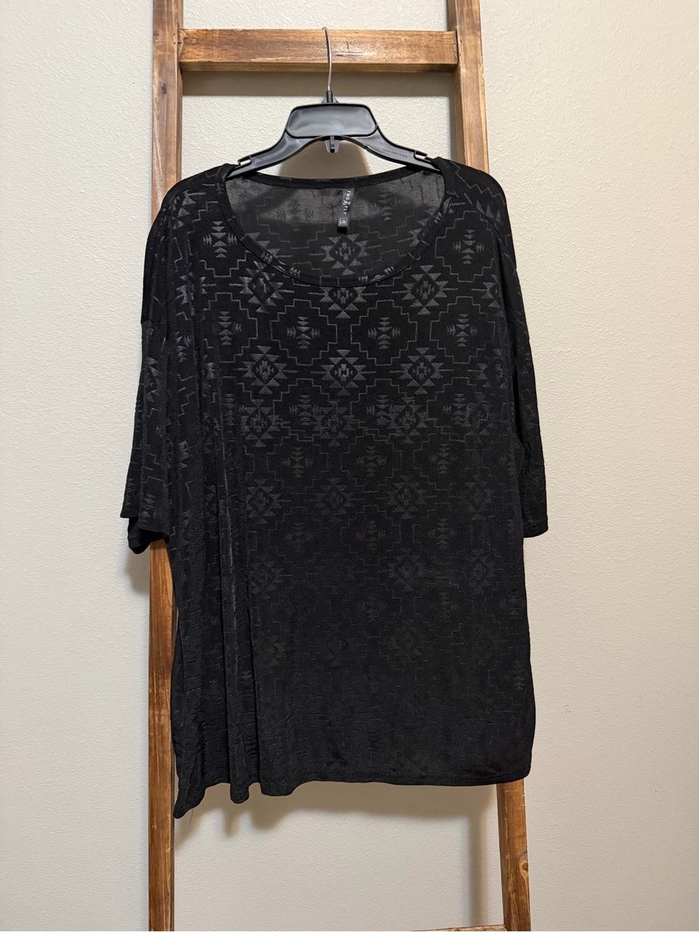 Relaxed Black Scoop-Neck Tunic Top